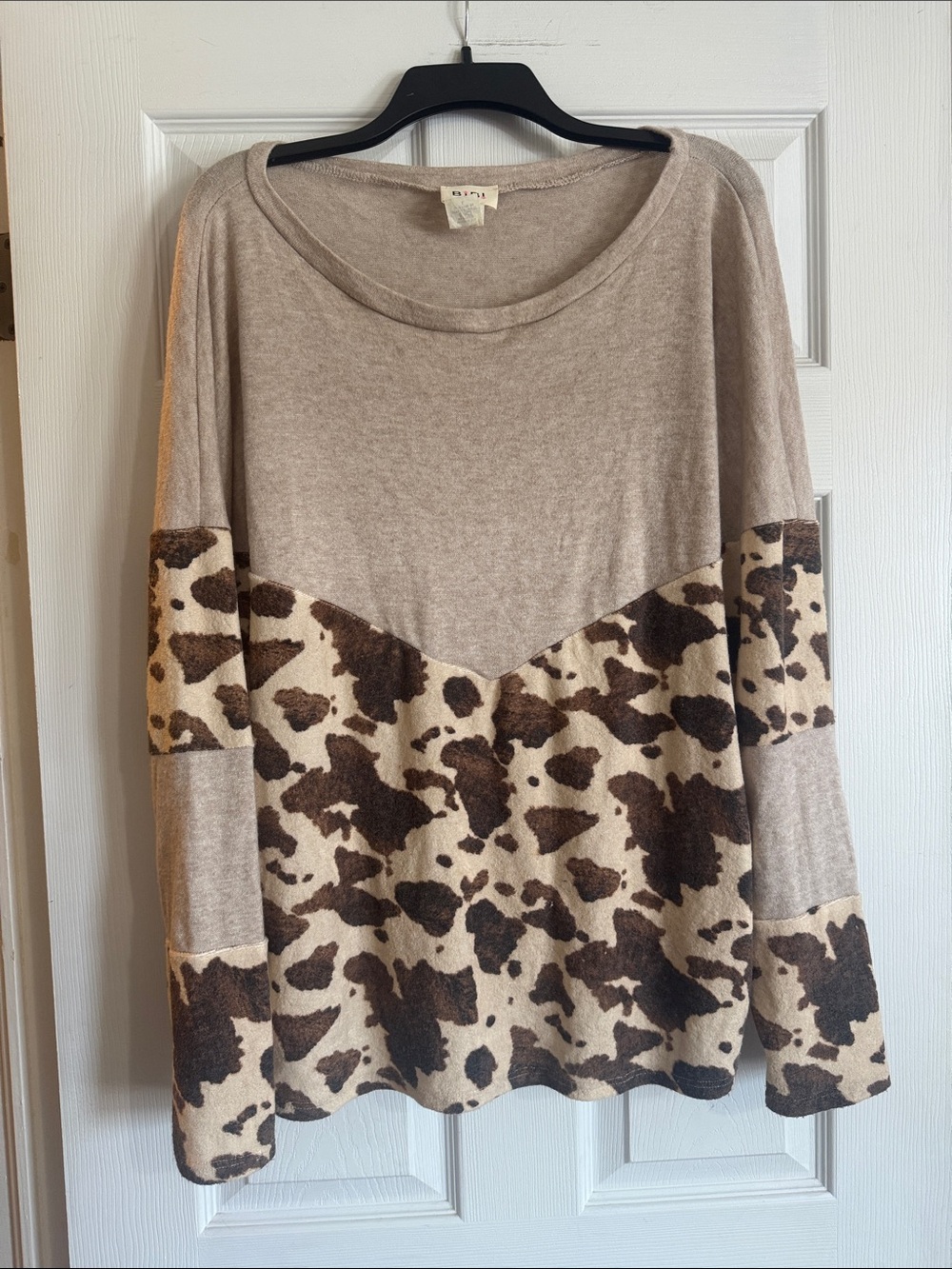 Neutral Cow-Print Colorblock Long Sleeve Top